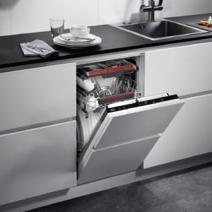 ჭურჭლის სარეცხი მანქანა AEG FSM71507P